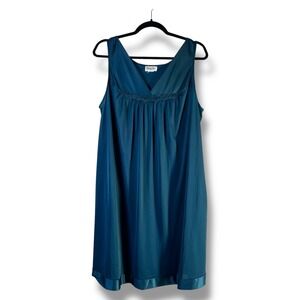 Vintage Vanity Fair Sz Large Blue Nightgown Nylon Sleeveless Retro Classic